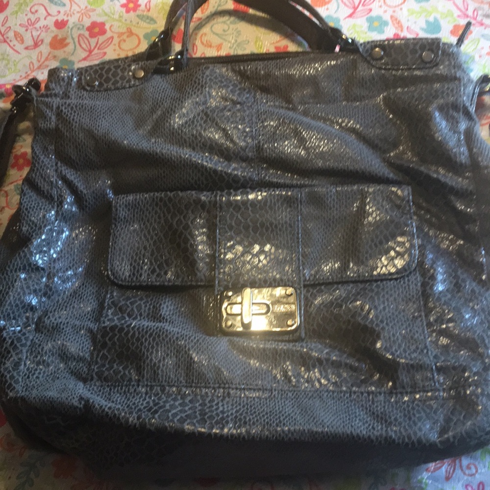Large gray Kenneth Cole cross body purse